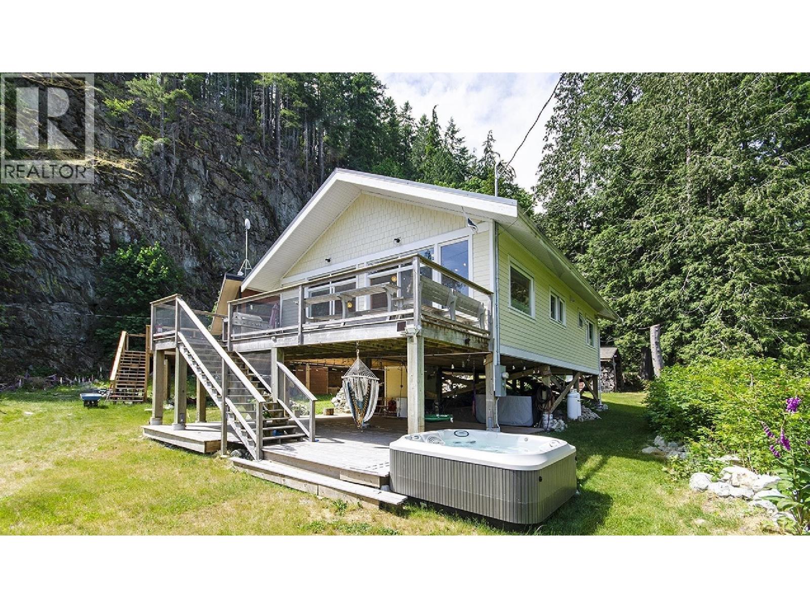 6 Brighton Beach, North Vancouver, British Columbia  V0V 0V0 - Photo 18 - R3093418