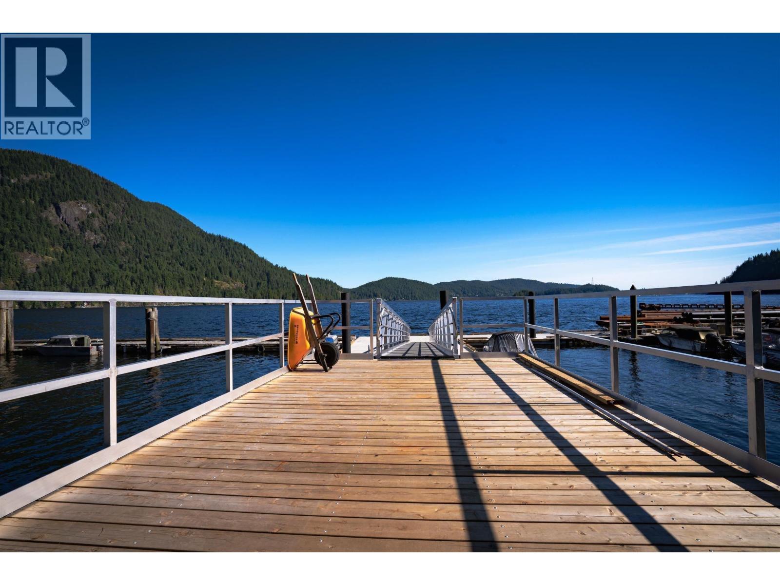 6 Brighton Beach, North Vancouver, British Columbia  V0V 0V0 - Photo 1 - R3093418
