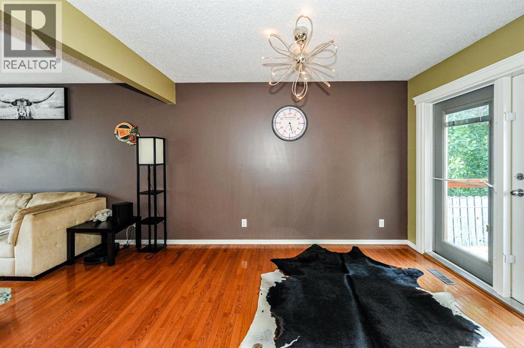 68 Elliott Drive, Camrose, Alberta  T4V 3X7 - Photo 11 - A2330879