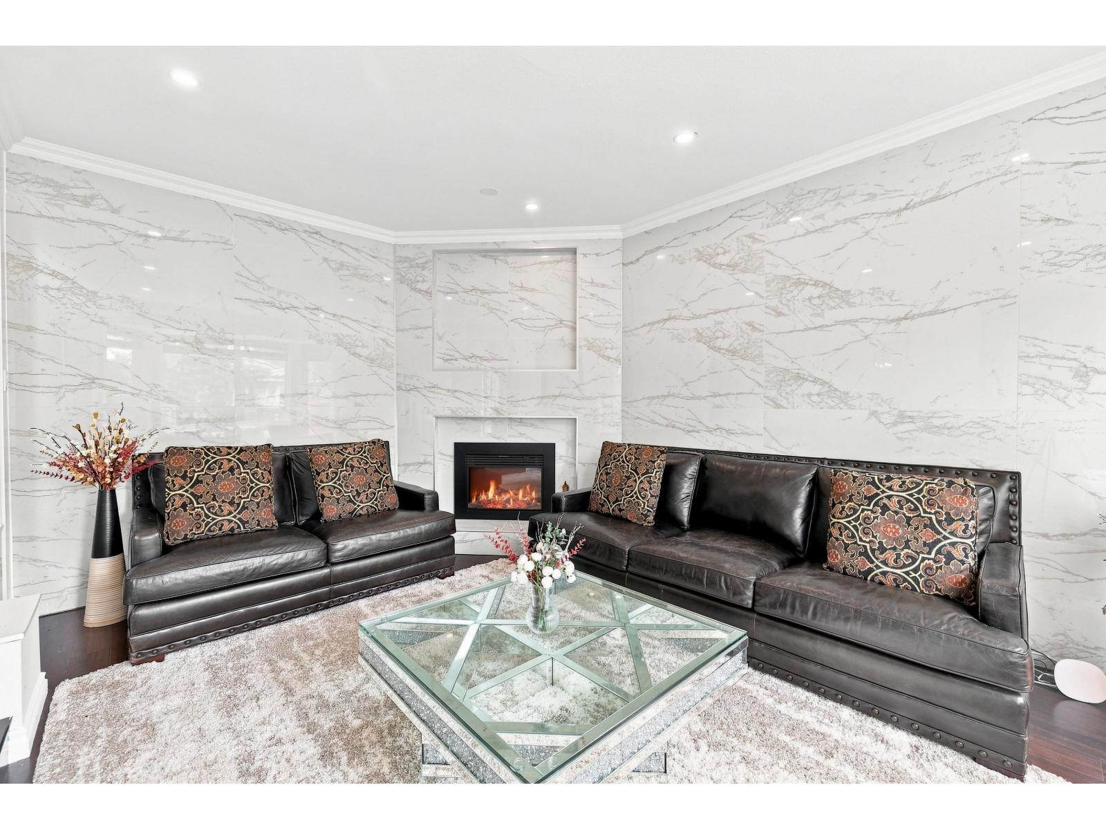 8676 146a Street, Surrey, British Columbia  V3S 6N7 - Photo 5 - R3156427
