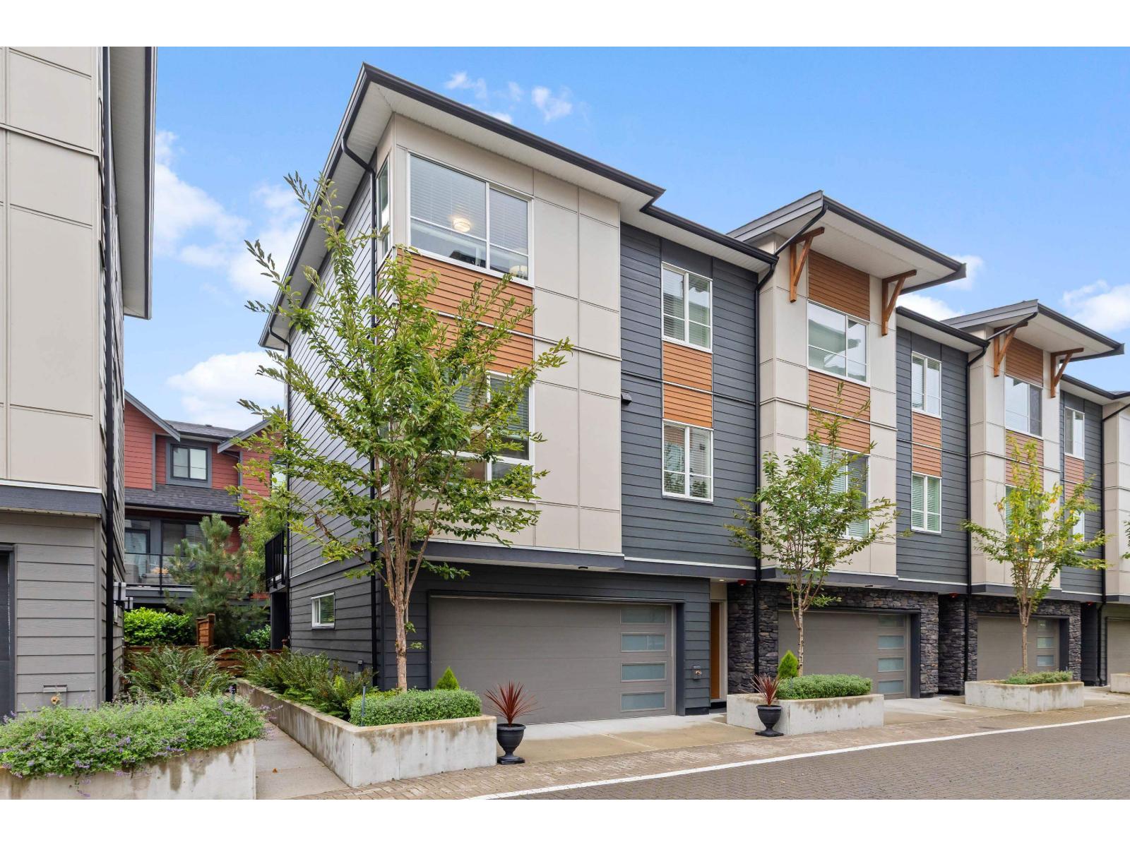 6 19935 75a Avenue, Langley, British Columbia  V2Y 4L5 - Photo 2 - R3156702