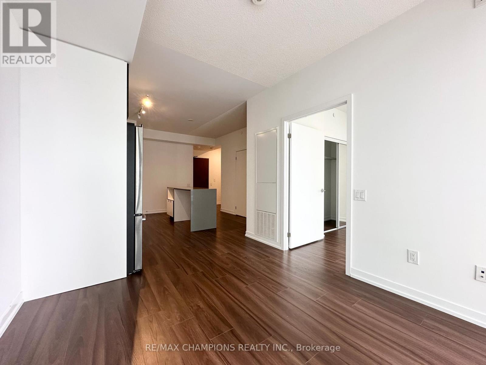1402 - 4065 Confederation Parkway, Mississauga, Ontario L5B 0L4 - Photo 8 - W13687710
