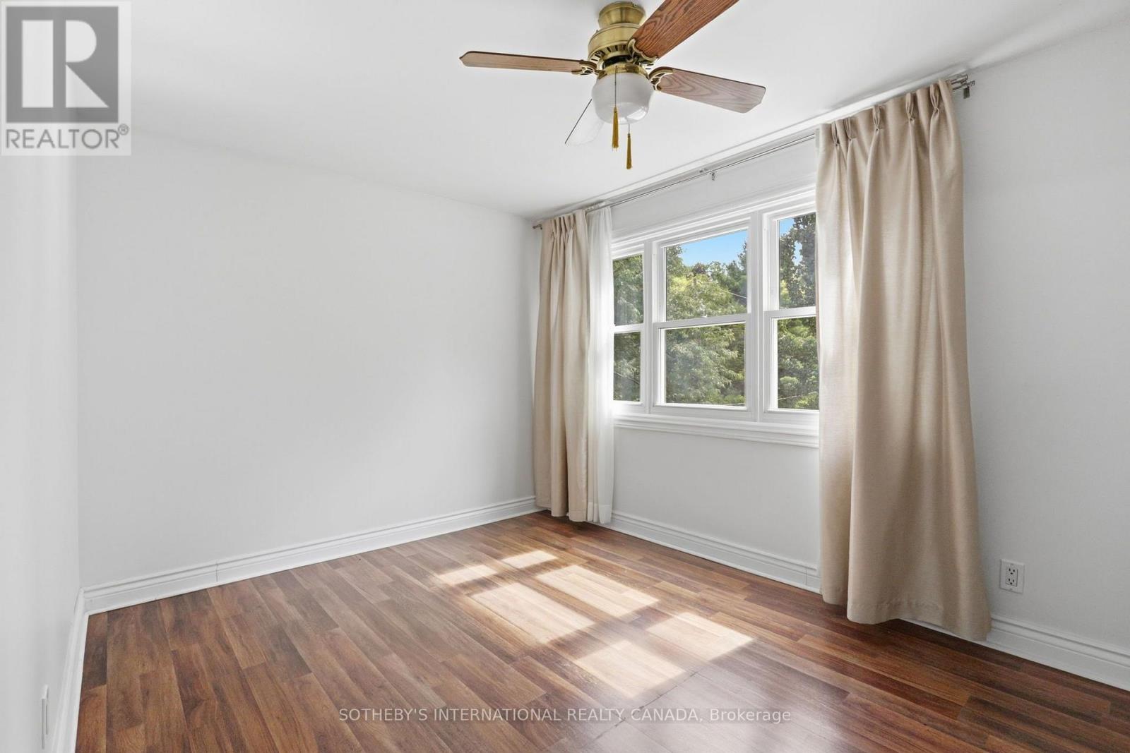 26 Magwood Court, Toronto, Ontario  M6S 2M5 - Photo 14 - W13687720