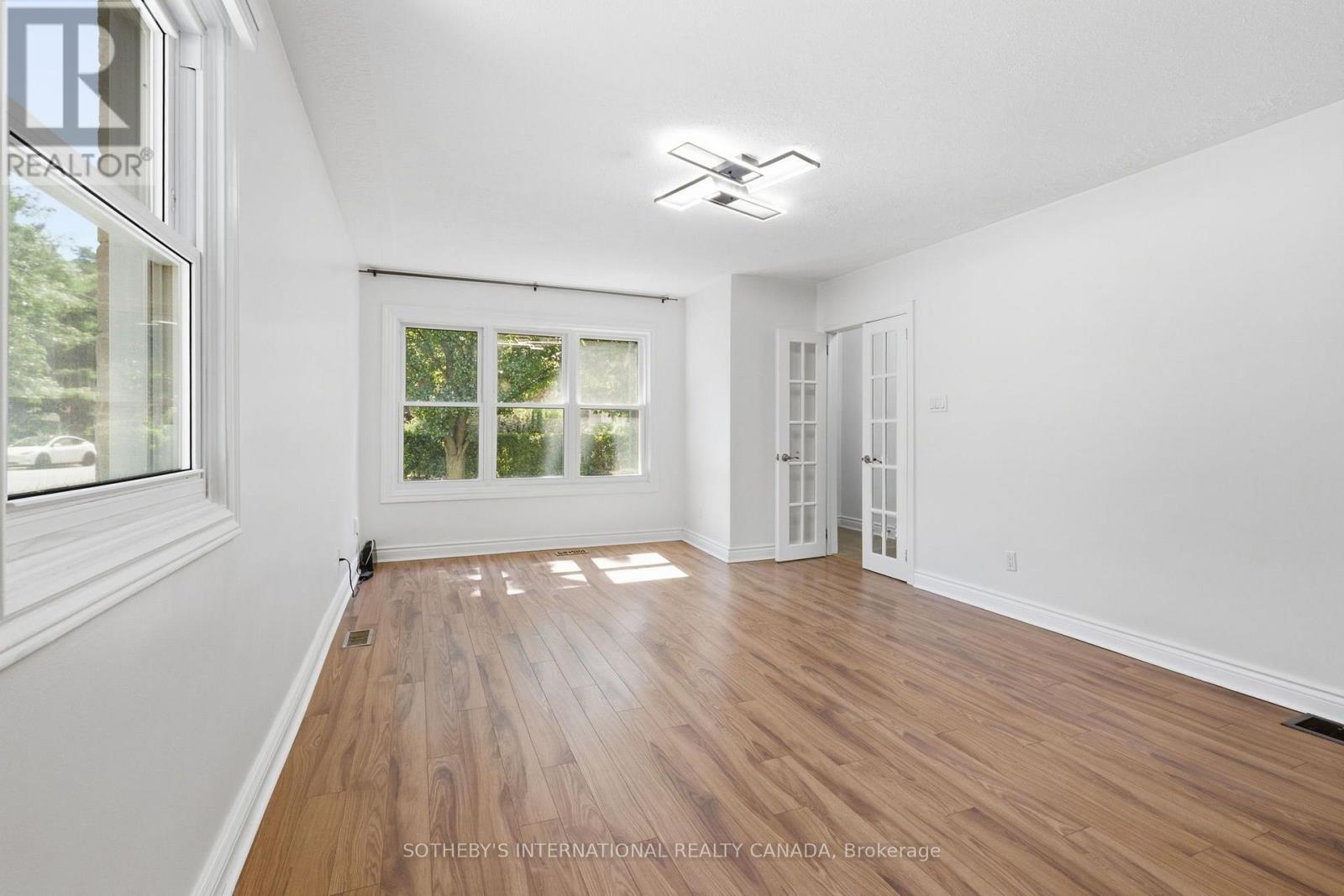 26 Magwood Court, Toronto, Ontario  M6S 2M5 - Photo 2 - W13687720