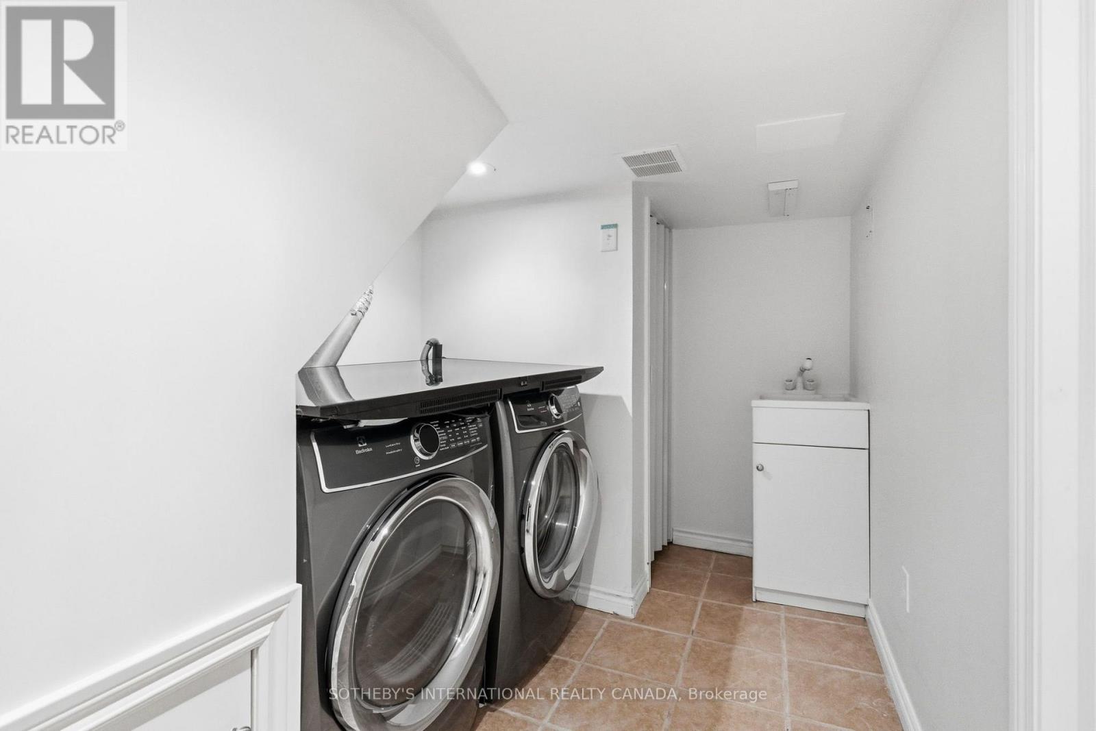 26 Magwood Court, Toronto, Ontario  M6S 2M5 - Photo 22 - W13687720