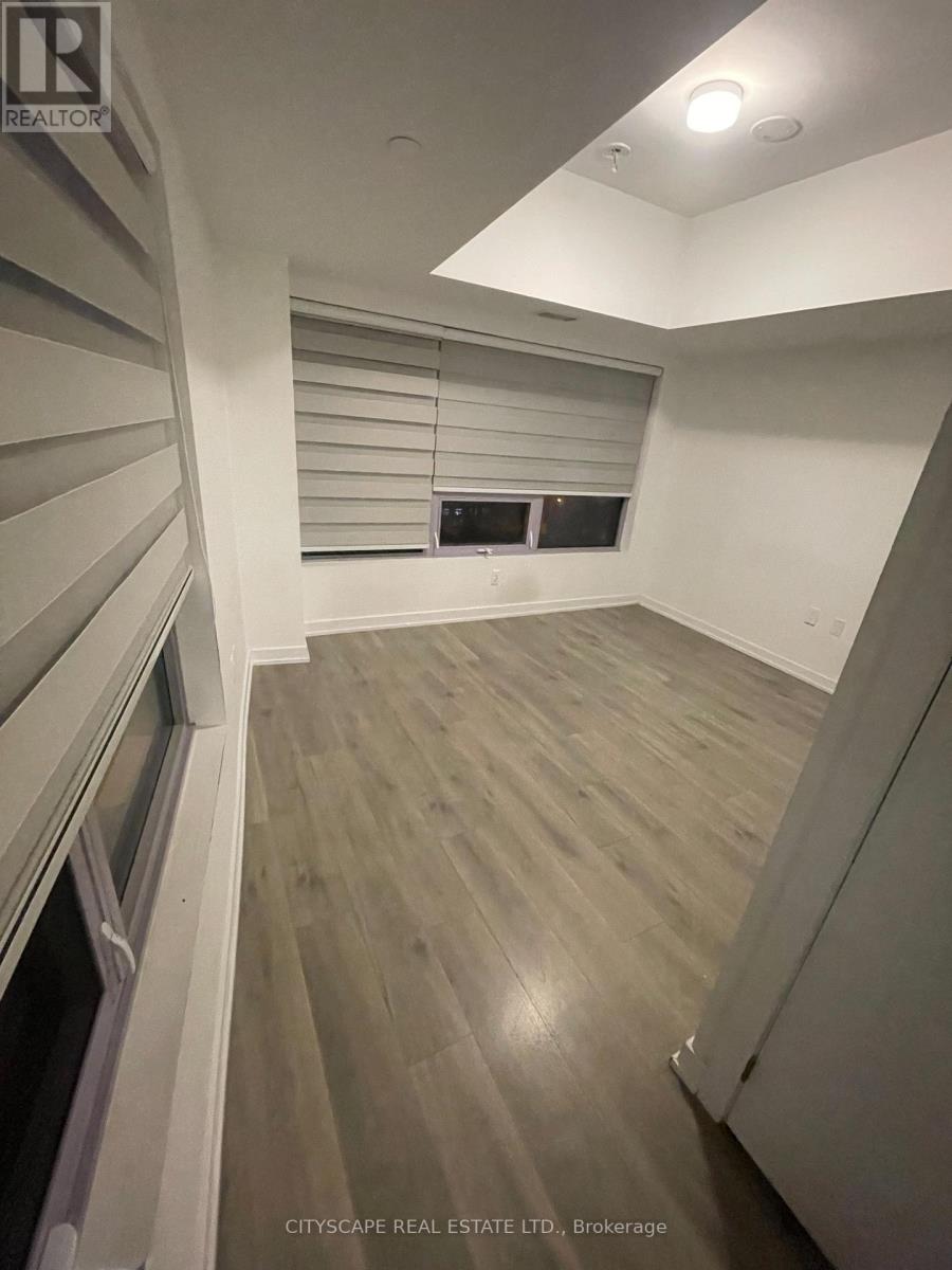 Ph09 - 2433 Dufferin Street, Toronto, Ontario  M6E 3T3 - Photo 6 - W13687796