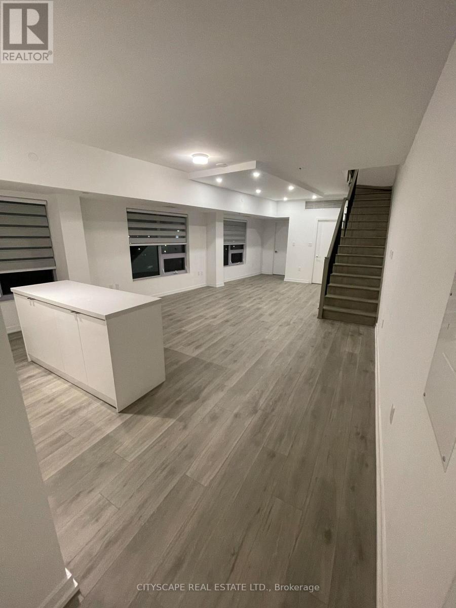Ph09 - 2433 Dufferin Street, Toronto, Ontario  M6E 3T3 - Photo 9 - W13687796