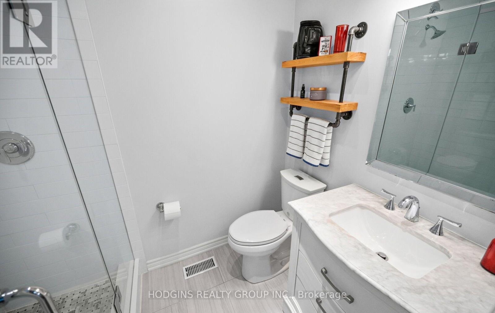 1837 Will Scarlett Drive, Mississauga, Ontario  L5K 1J6 - Photo 18 - W13687808