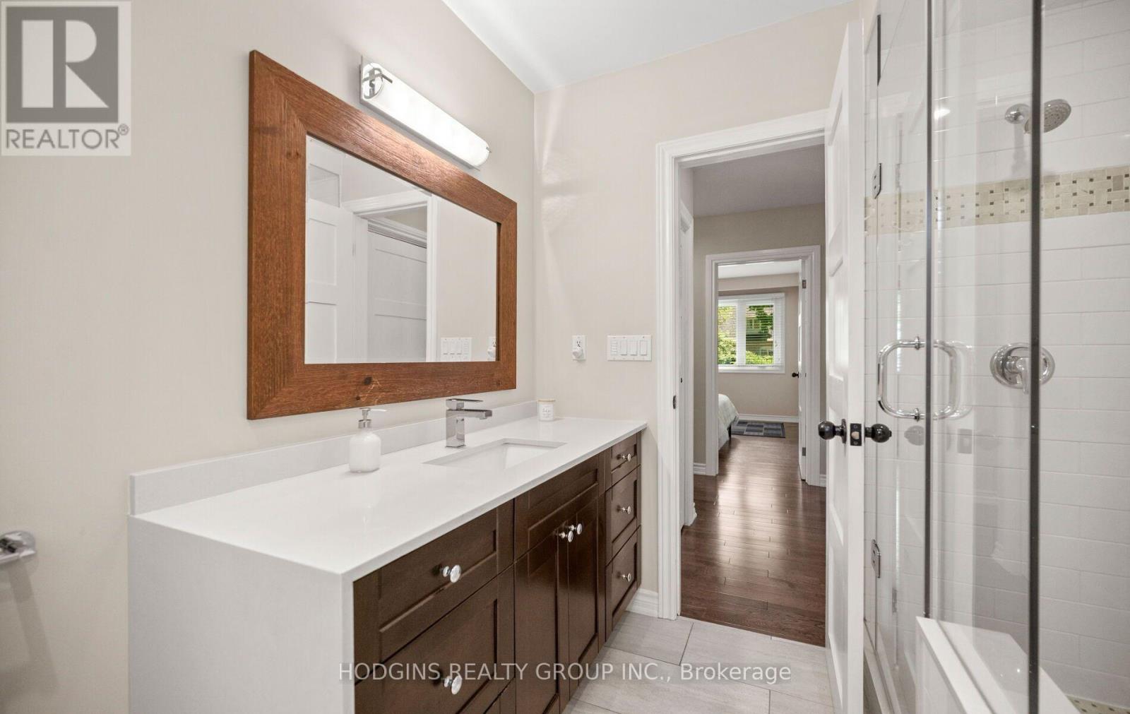 1837 Will Scarlett Drive, Mississauga, Ontario  L5K 1J6 - Photo 23 - W13687808