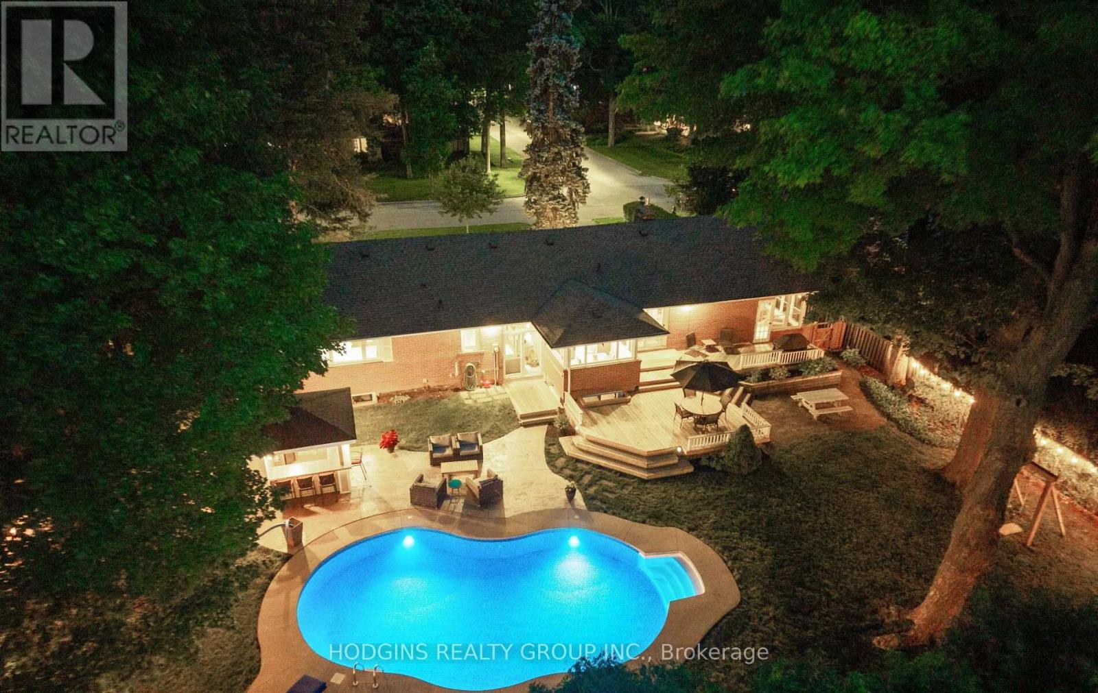 1837 Will Scarlett Drive, Mississauga, Ontario  L5K 1J6 - Photo 5 - W13687808