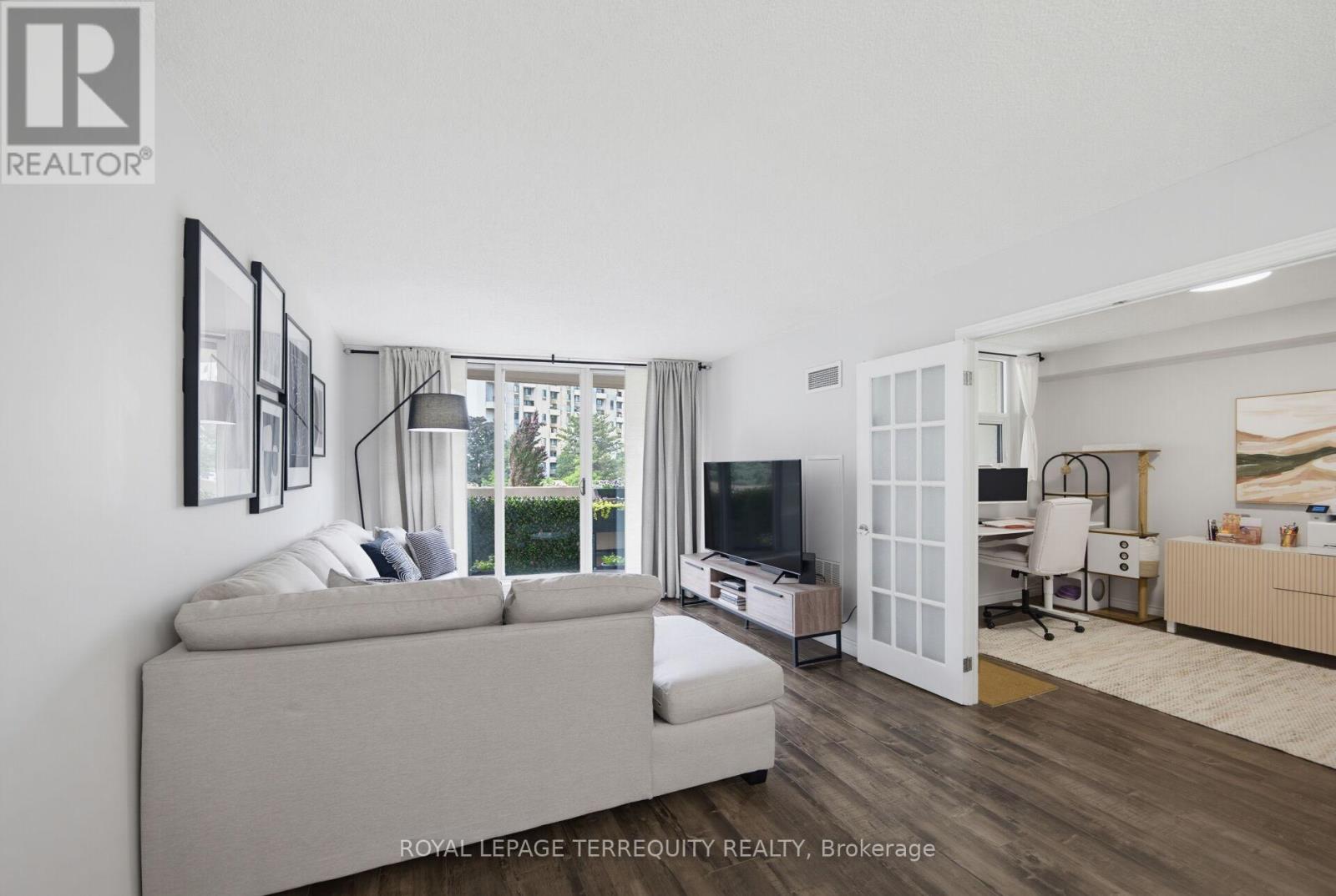 210 - 299 Mill Road, Toronto, Ontario  M9C 4V9 - Photo 11 - W13687854