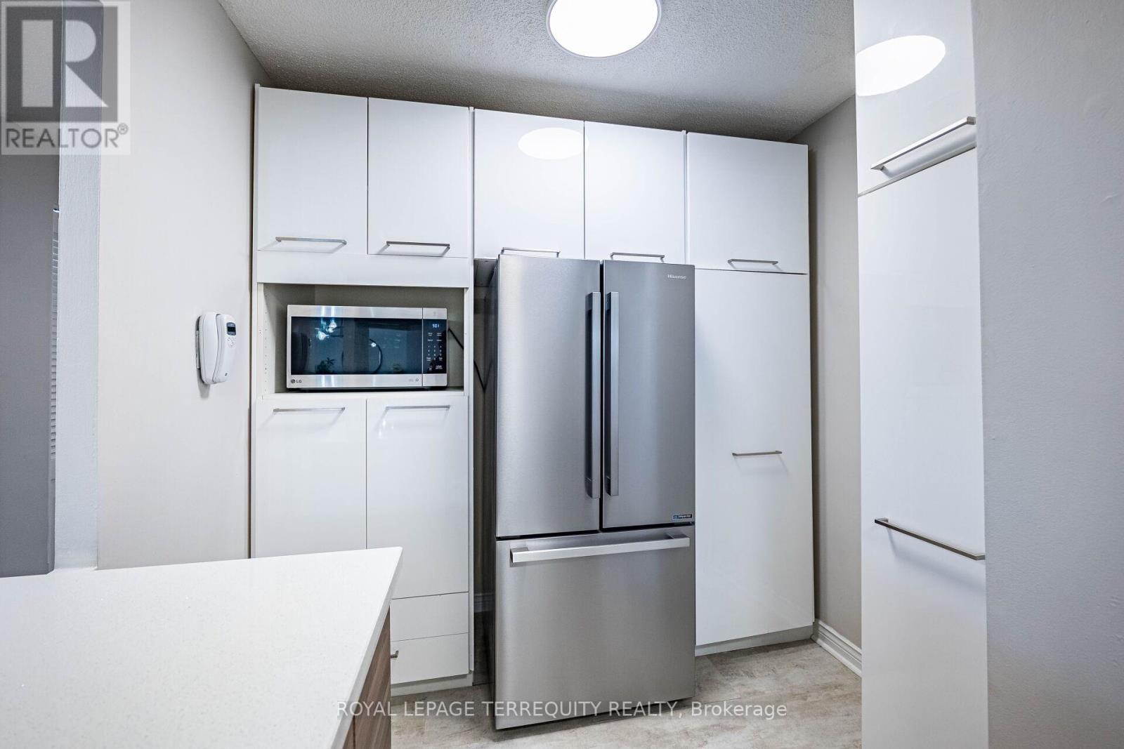 210 - 299 Mill Road, Toronto, Ontario  M9C 4V9 - Photo 21 - W13687854