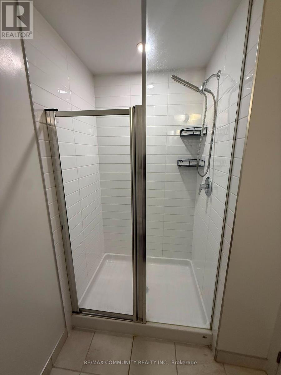 109 - 130 Canon Jackson Drive, Toronto, Ontario  M6M 3Y4 - Photo 2 - W13687866