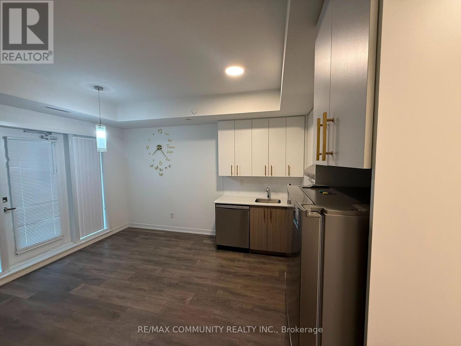 109 - 130 Canon Jackson Drive, Toronto, Ontario  M6M 3Y4 - Photo 5 - W13687866