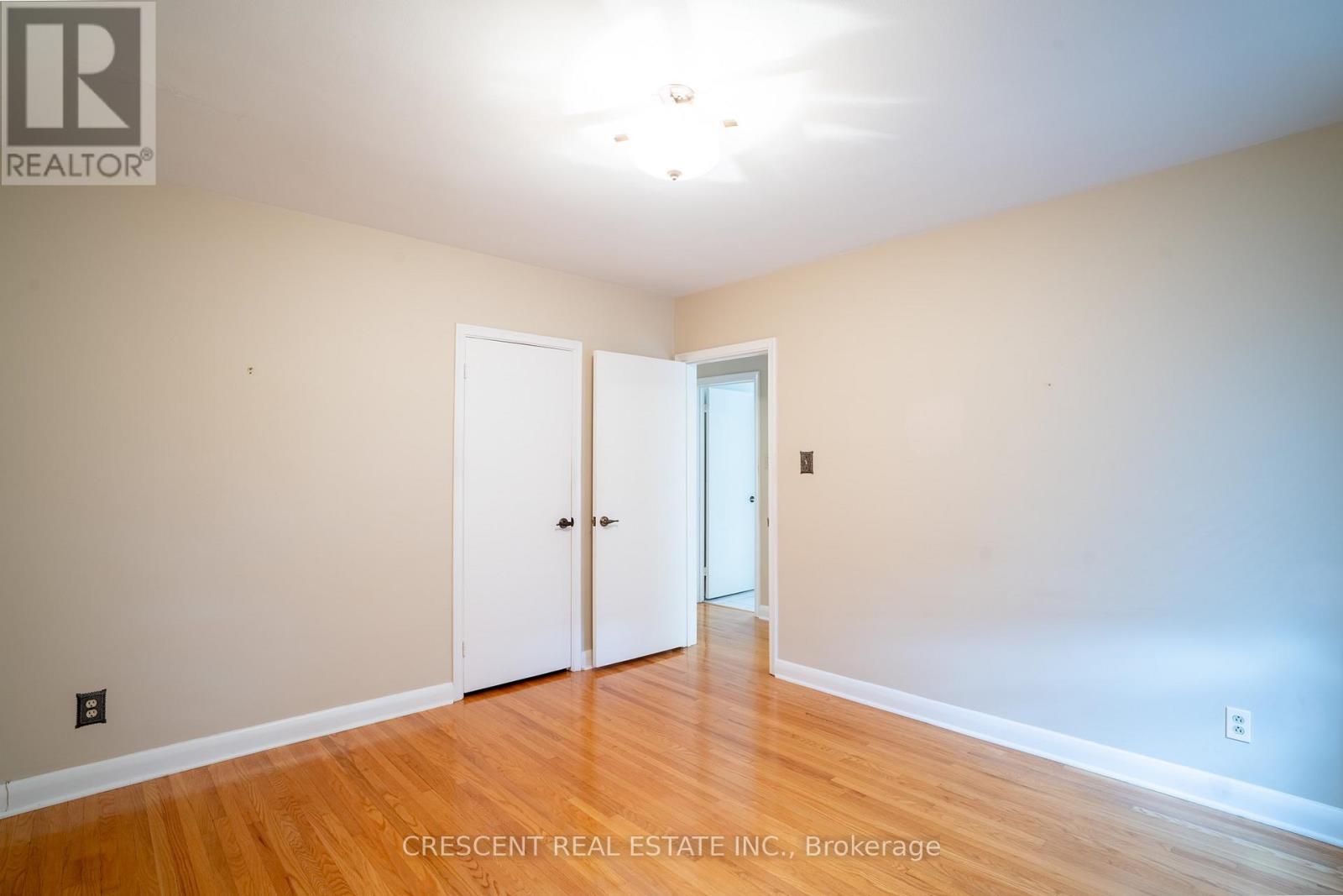 14 Claymore Drive, Toronto, Ontario  M8Z 2R9 - Photo 11 - W13687870