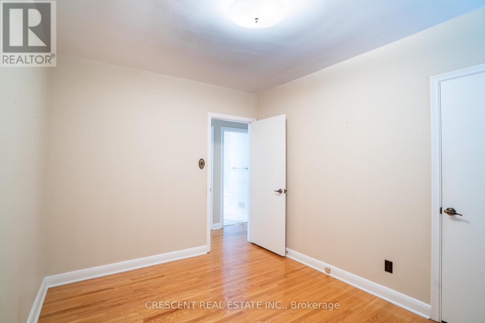 14 Claymore Drive, Toronto, Ontario  M8Z 2R9 - Photo 7 - W13687870