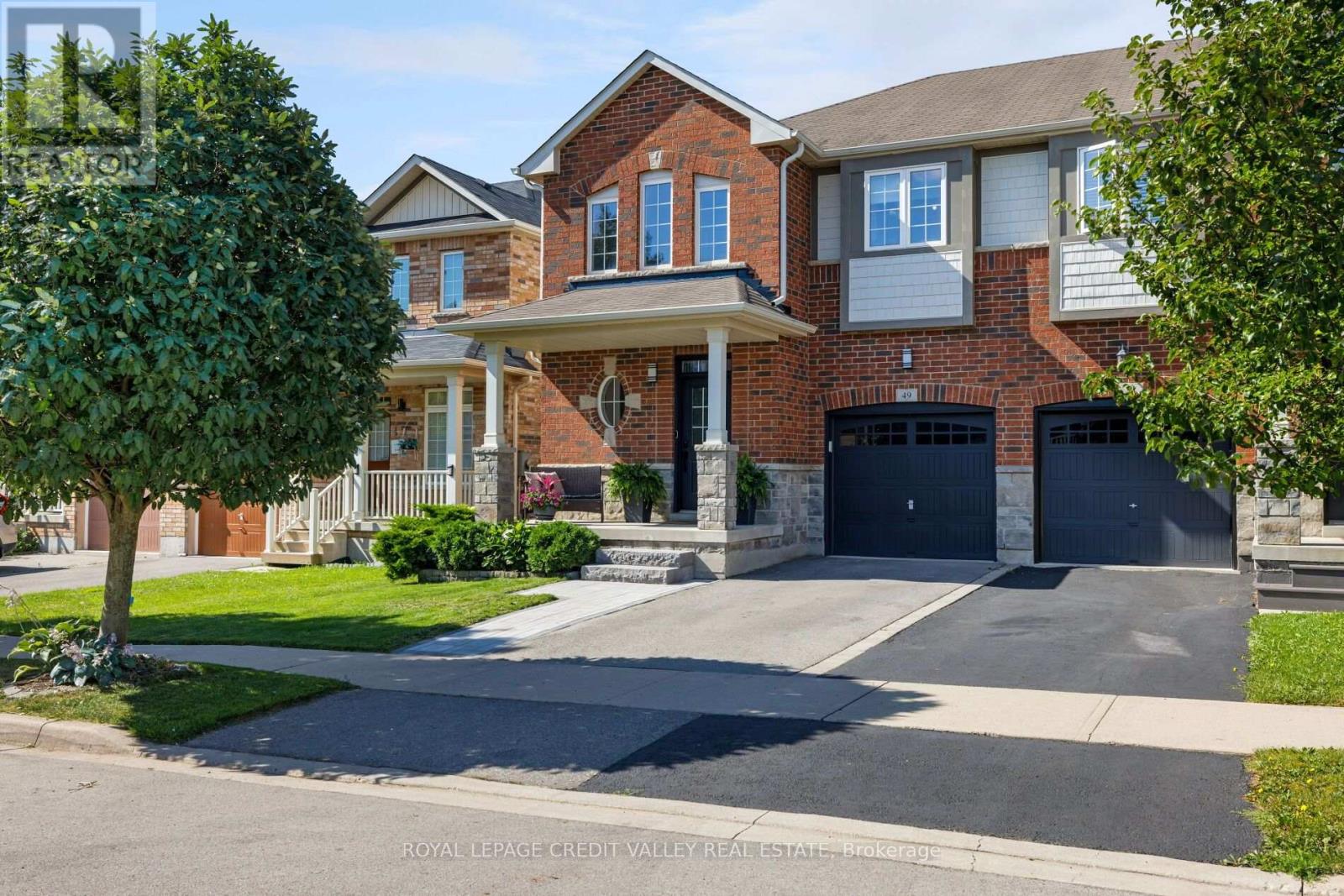 49 BOUSFIELD COURT, Hamilton, Ontario