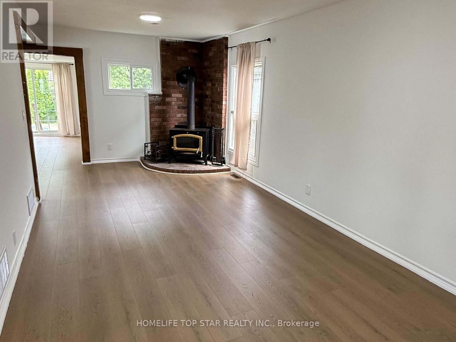 5341 Mcrae Street N, Niagara Falls, Ontario  L2E 1R3 - Photo 5 - X13687834