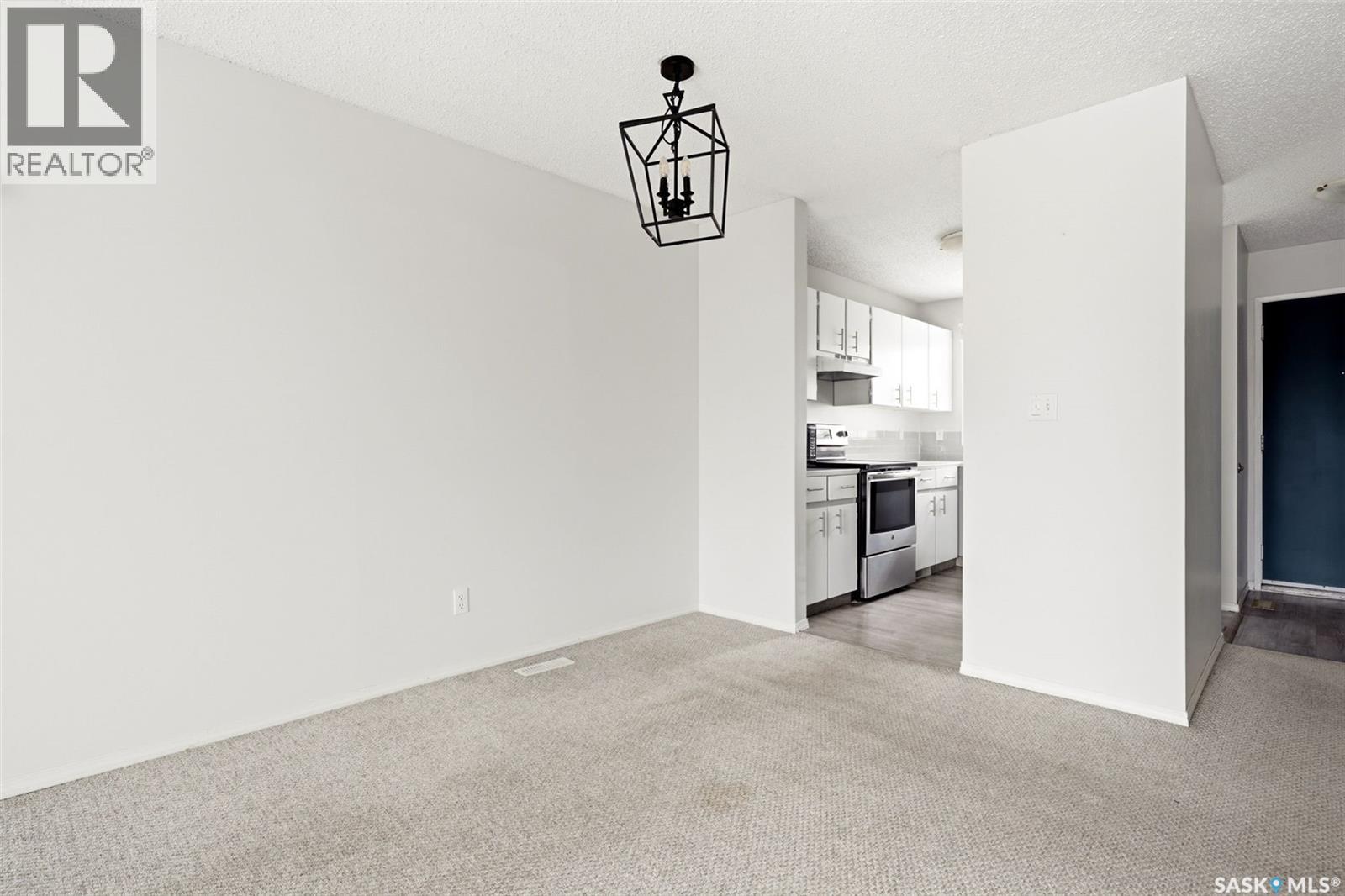 6419 Rochdale Boulevard, Regina, Saskatchewan  S4X 2Y9 - Photo 8 - SK045897