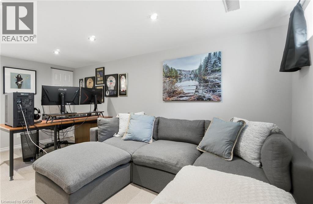 398 East 38th Street, Hamilton, Ontario  L8V 4G6 - Photo 32 - 40856590