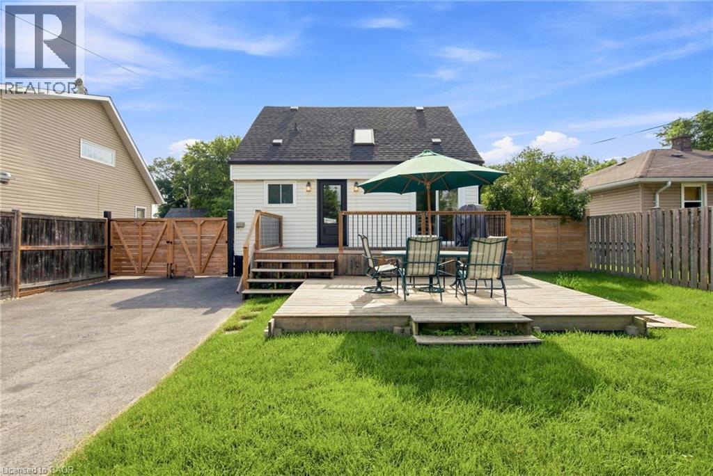 398 East 38th Street, Hamilton, Ontario  L8V 4G6 - Photo 44 - 40856590