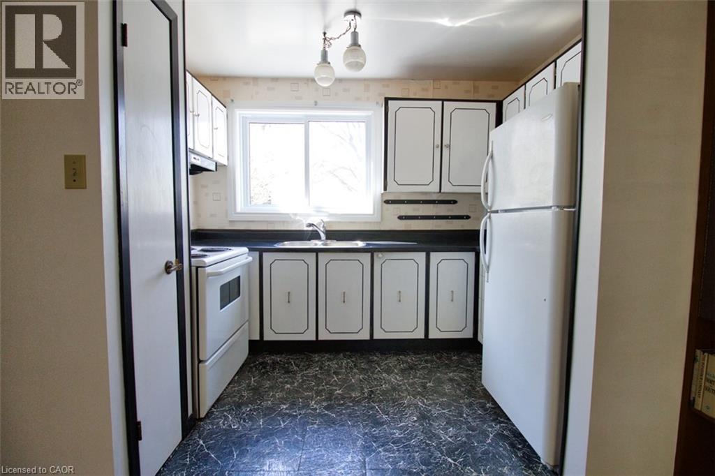 63 Fonthill Road Unit# 4, Hamilton, Ontario  L9C 6T1 - Photo 7 - 40827973