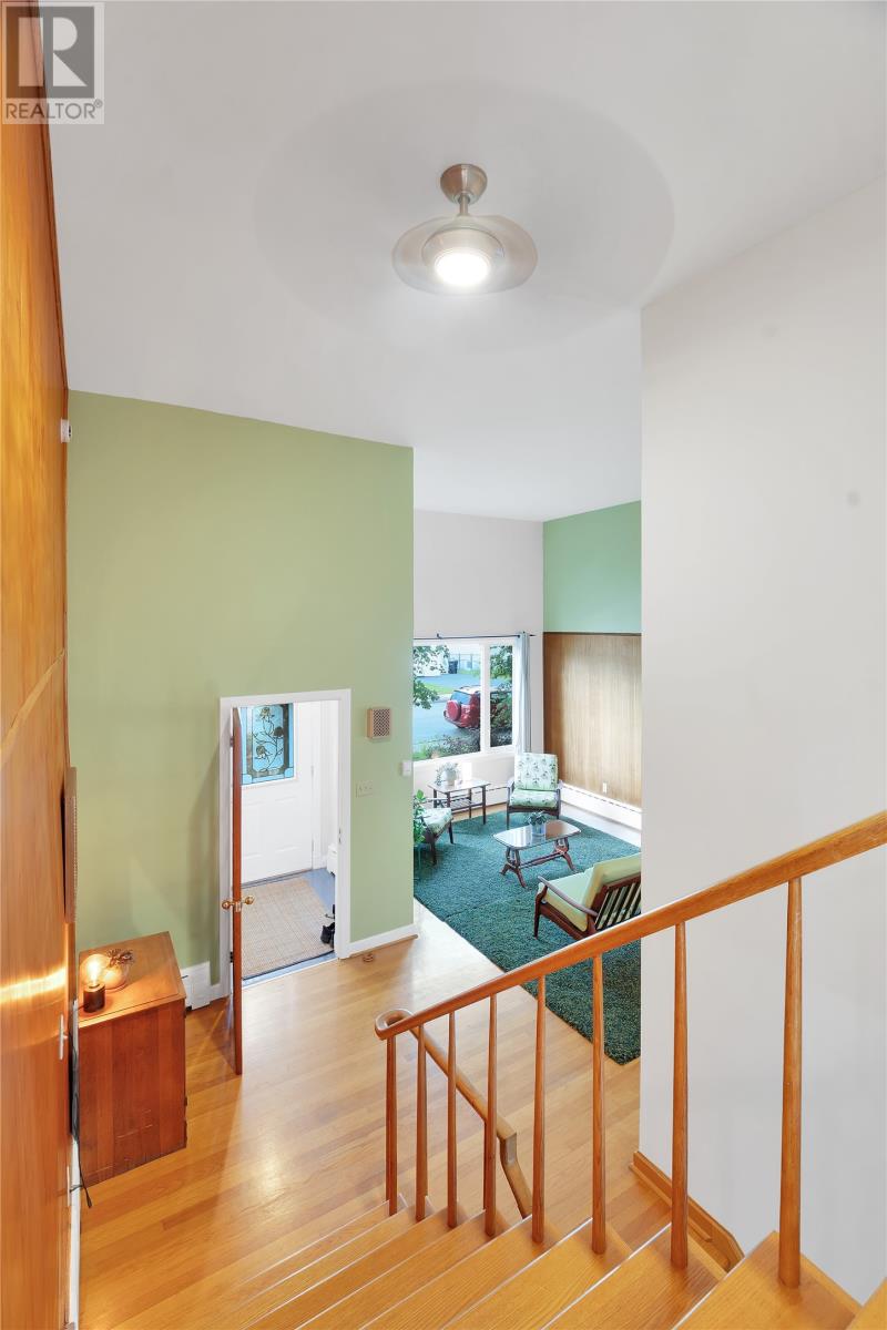 16 Dundas Street, St John's — photo 15