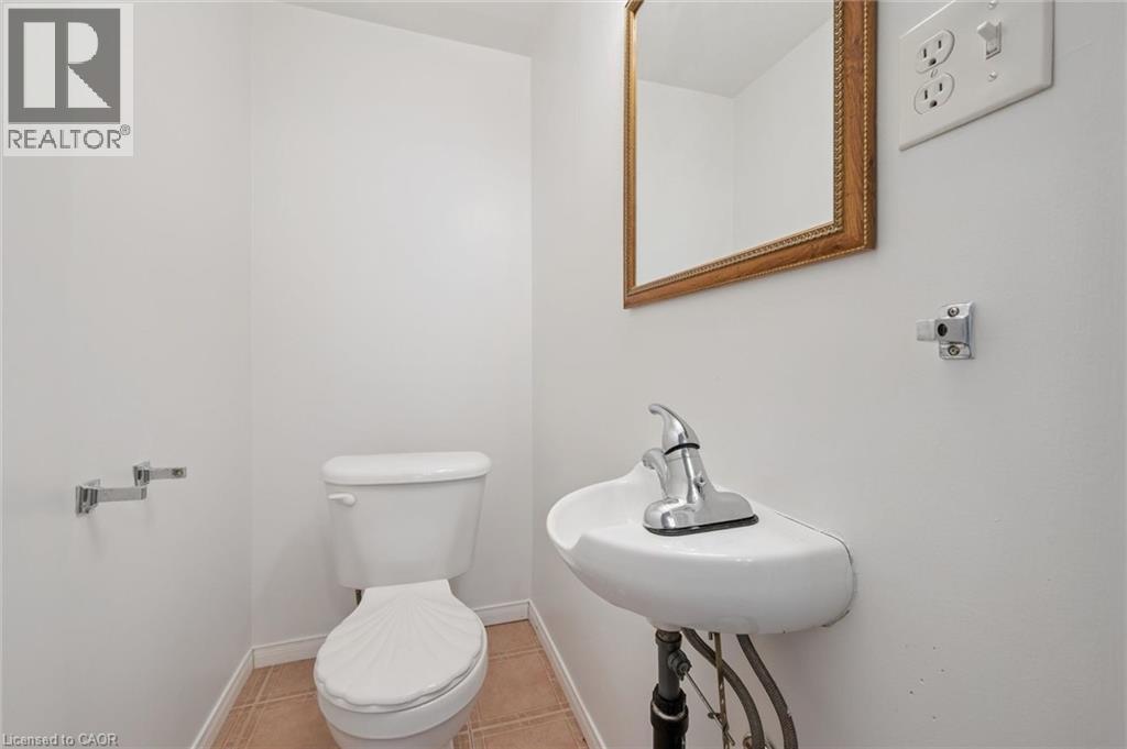 71 Peach Blossom Crescent, Kitchener, Ontario  N2E 3Z7 - Photo 37 - 40853145