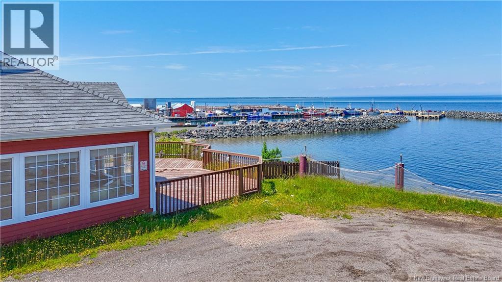 89 Saint-Pierre Est Boulevard, Caraquet, New Brunswick E1W 1B6 - Photo 17 - NB146254