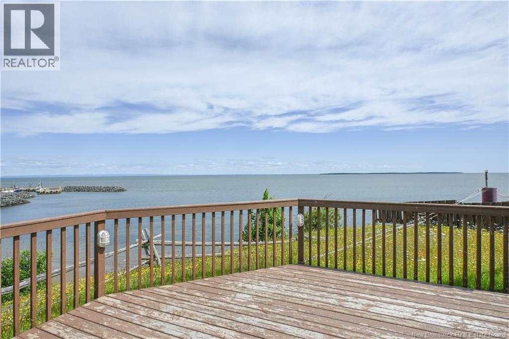 89 Saint-Pierre Est Boulevard, Caraquet, New Brunswick E1W 1B6 - Photo 6 - NB146254
