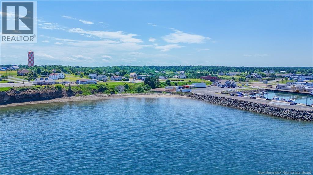 89 Saint-Pierre Est Boulevard, Caraquet, New Brunswick E1W 1B6 - Photo 20 - NB146254