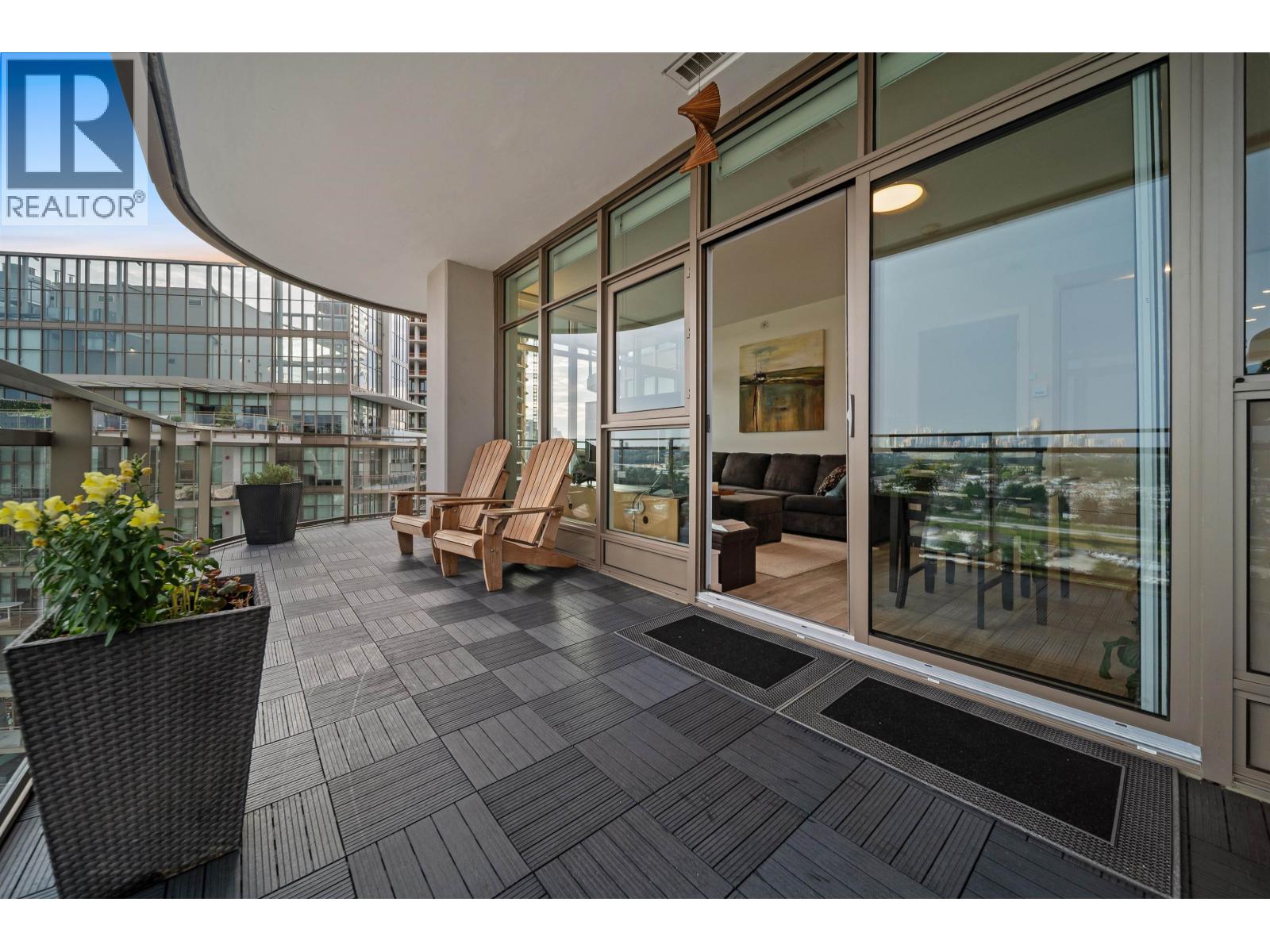 2606 5333 Goring Street, Burnaby, British Columbia V5B 0B6 - Photo 11 - R3152123