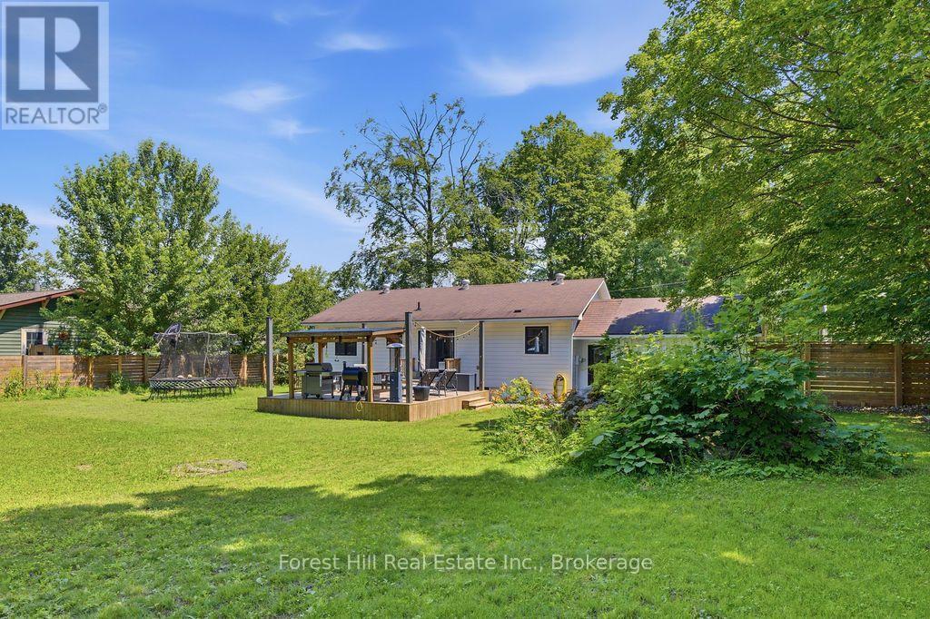 415 Wellington Street, Gravenhurst, Ontario  P1P 1A7 - Photo 34 - X13555362