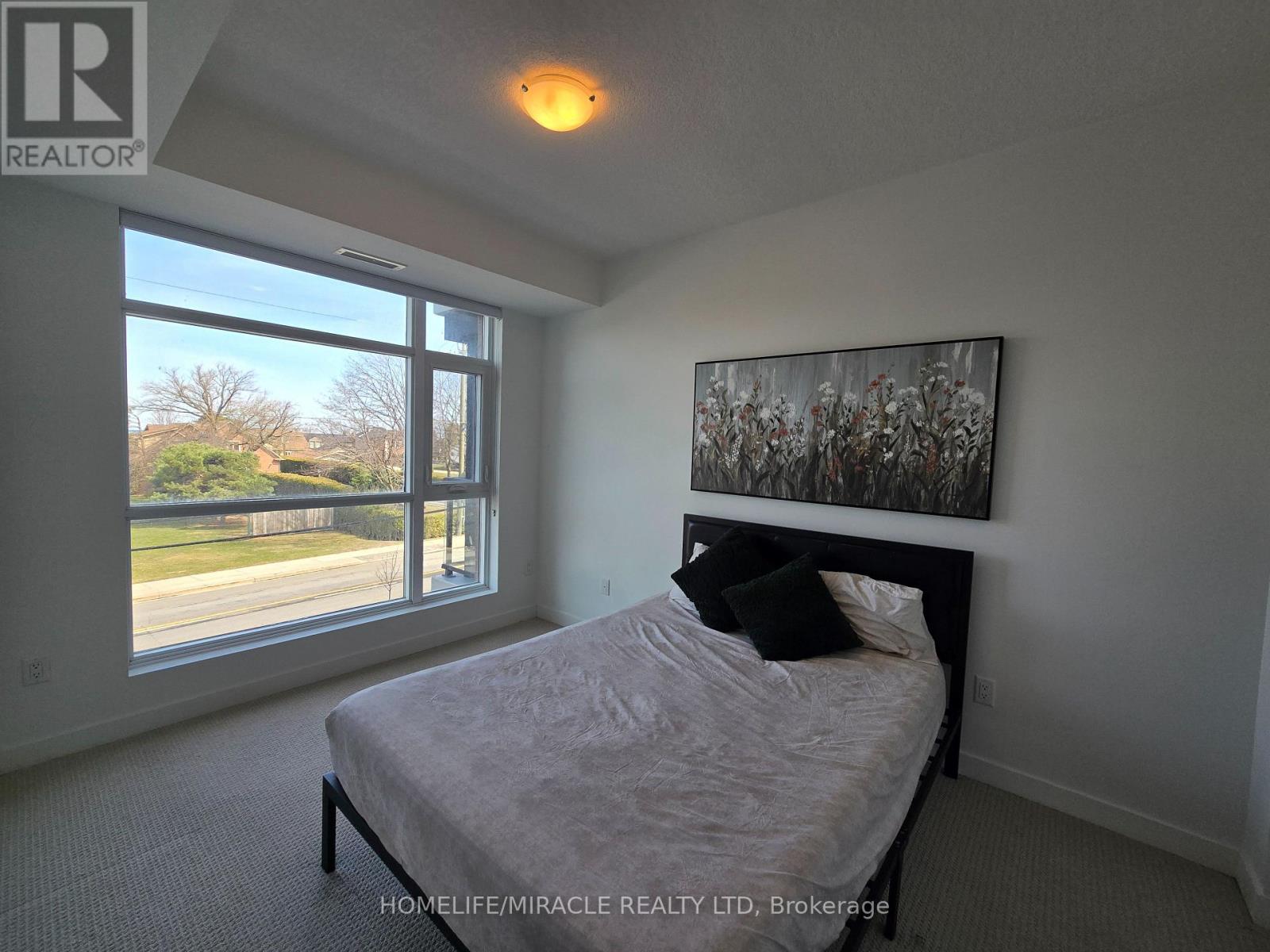 213 - 600 North Service Road, Hamilton, Ontario  L8E 0L2 - Photo 20 - X13608946