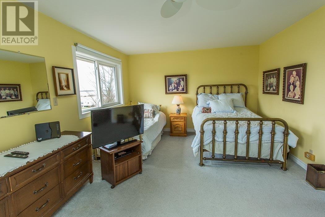 1173 Richards St, St. Joseph Township, Richards Landing, Ontario P0R 1J0 - Photo 21 - SM262222