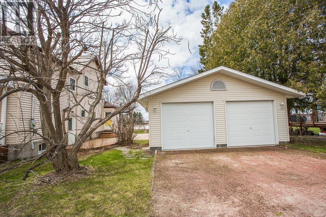 1173 Richards St, St. Joseph Township, Richards Landing, Ontario P0R 1J0 - Photo 26 - SM262222