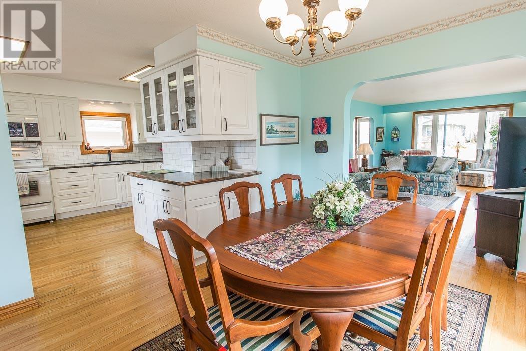 1173 Richards St, St. Joseph Township, Richards Landing, Ontario P0R 1J0 - Photo 4 - SM262222