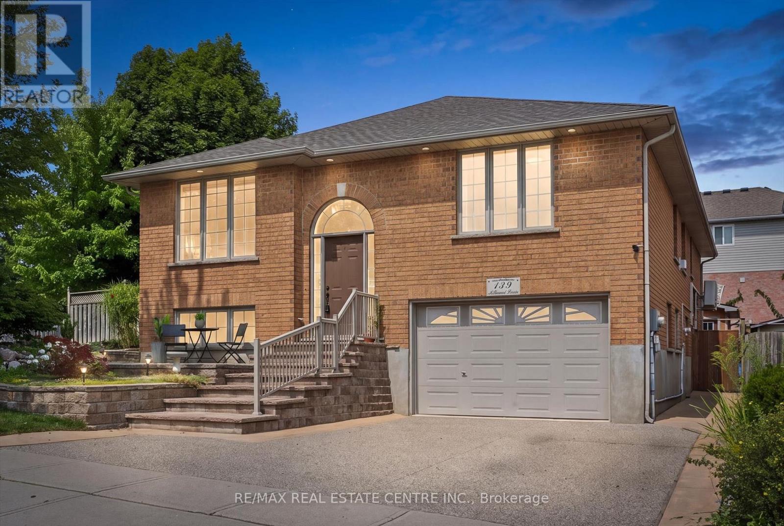 139 ATTWOOD DRIVE, Cambridge, Ontario