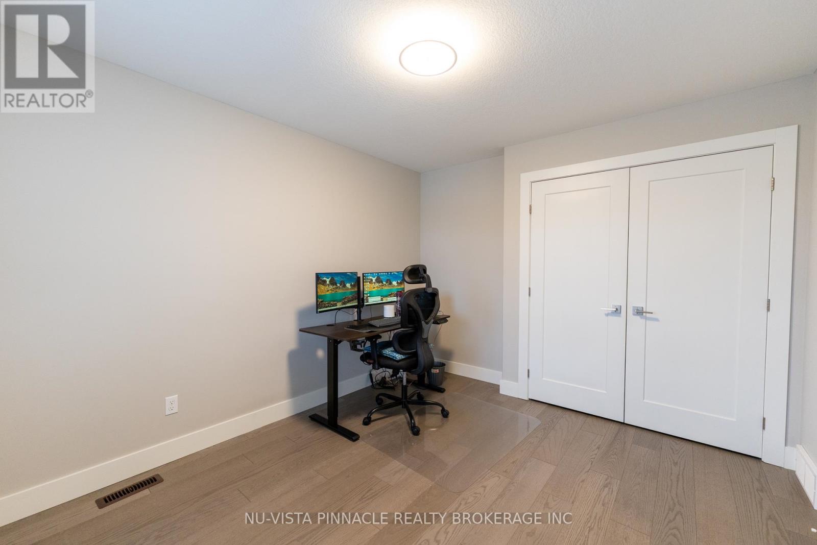 3354 Mersea Street, London South, Ontario  N6P 0G3 - Photo 36 - X13687908