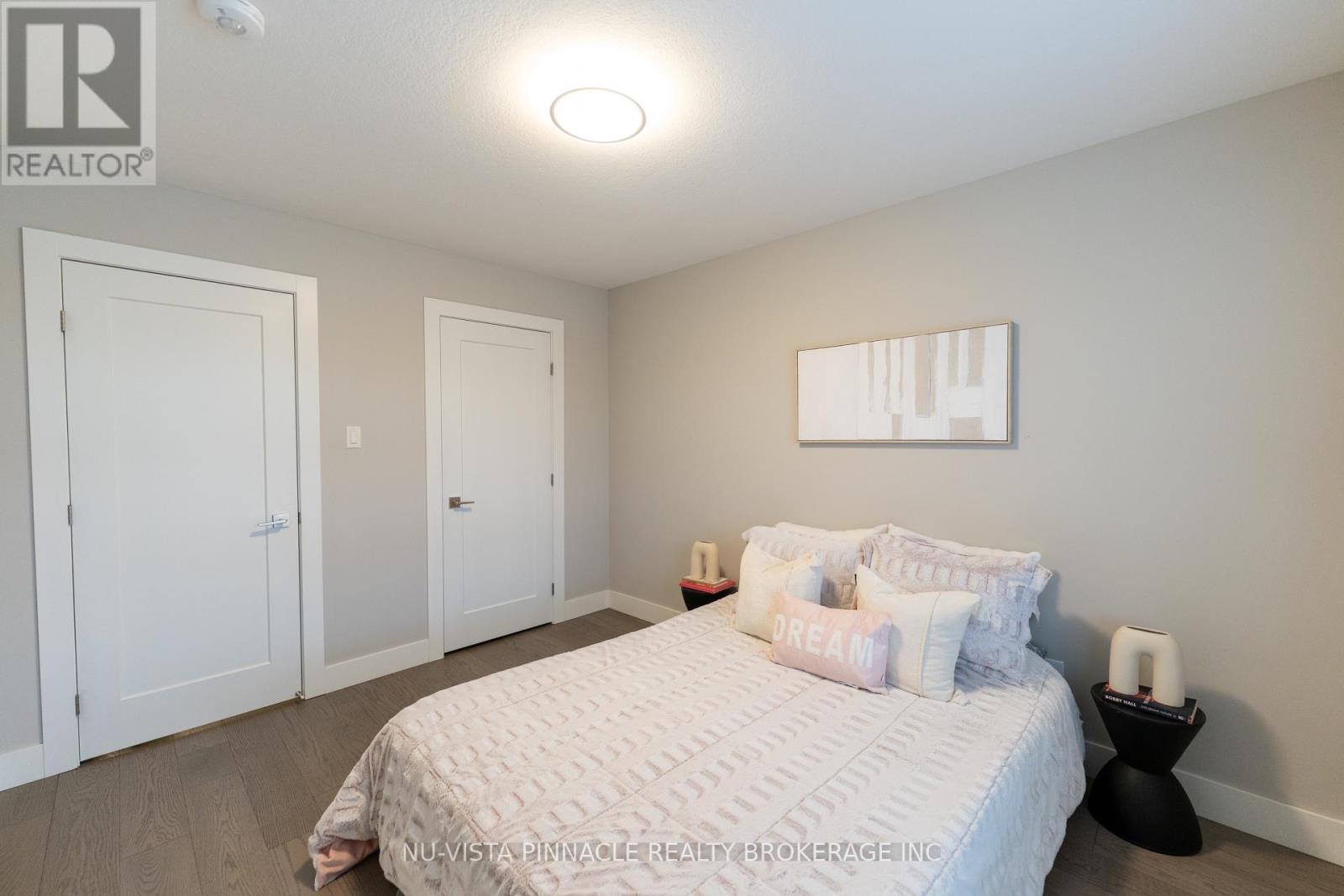 3354 Mersea Street, London South, Ontario  N6P 0G3 - Photo 39 - X13687908