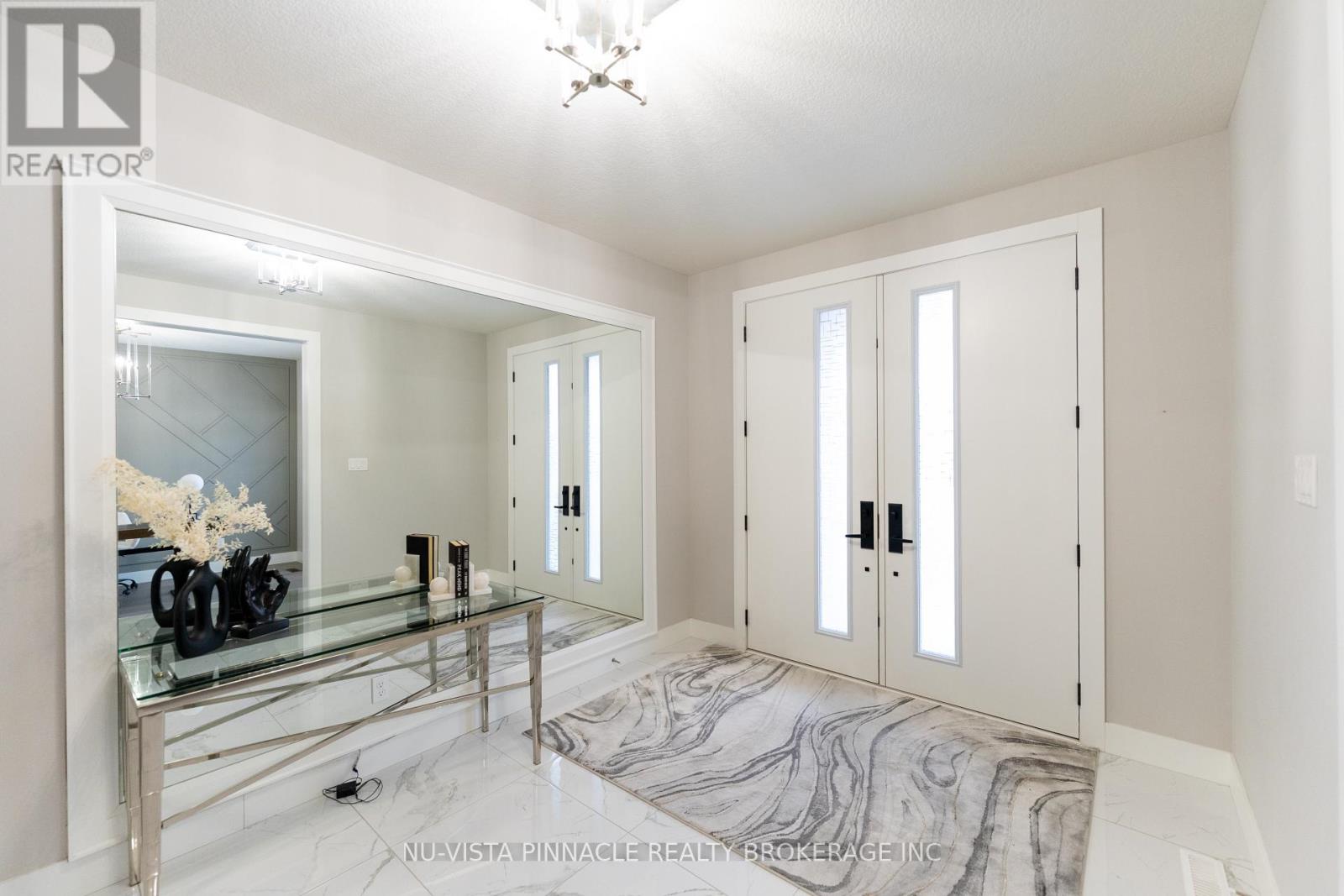 3354 Mersea Street, London South, Ontario  N6P 0G3 - Photo 4 - X13687908