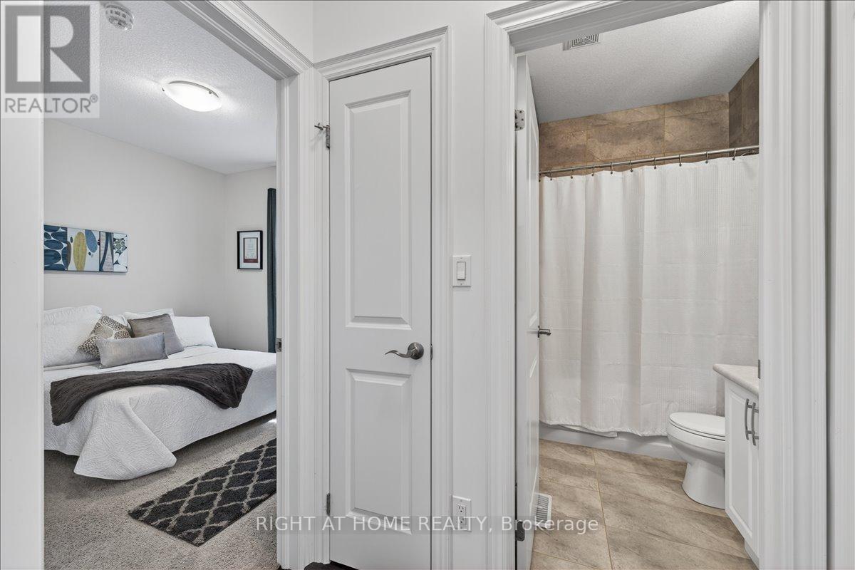 717 Jackpine Way, London North, Ontario  N5X 0L9 - Photo 8 - X13688008
