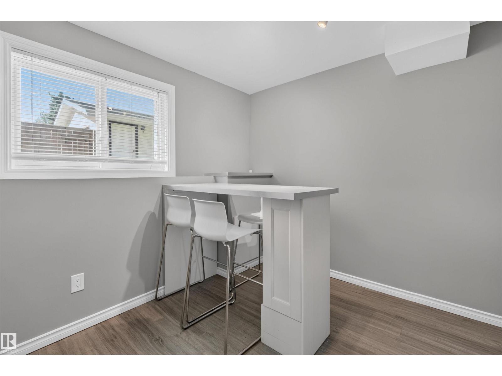 18303 76 Av NW, Edmonton, Alberta  T5T 2L5 - Photo 5 - E4502072
