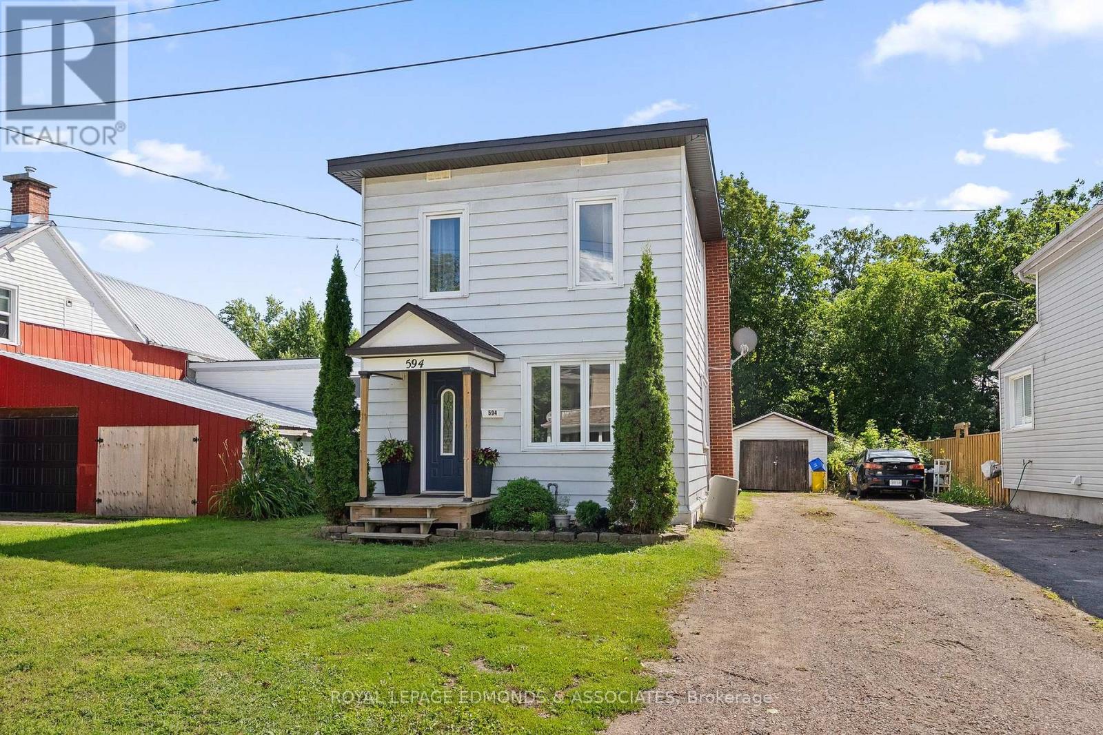 594 Isabella Street, Pembroke, Ontario