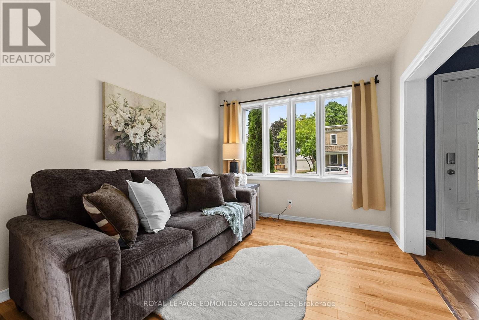 594 Isabella Street, Pembroke, Ontario  K8A 5V3 - Photo 10 - X13687920