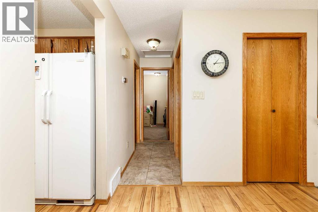 63 Mclevin Crescent, Red Deer, Alberta  T4R 1S8 - Photo 14 - A2321715