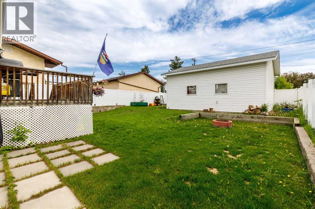 63 Mclevin Crescent, Red Deer, Alberta  T4R 1S8 - Photo 35 - A2321715