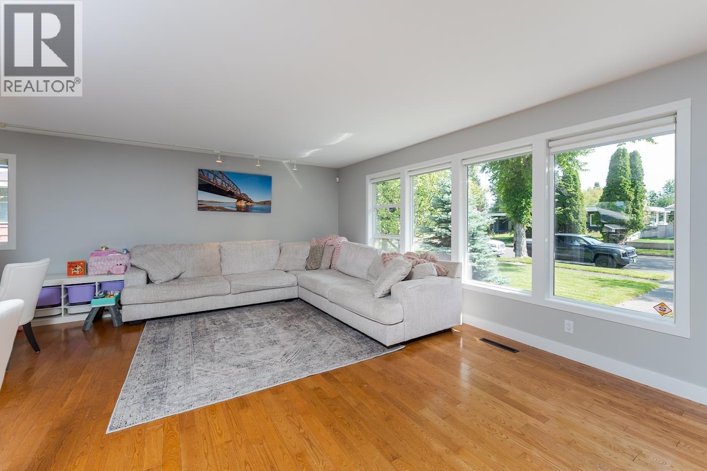 1557 Burden Street, Prince George, British Columbia  V2M 2J7 - Photo 3 - R3156783