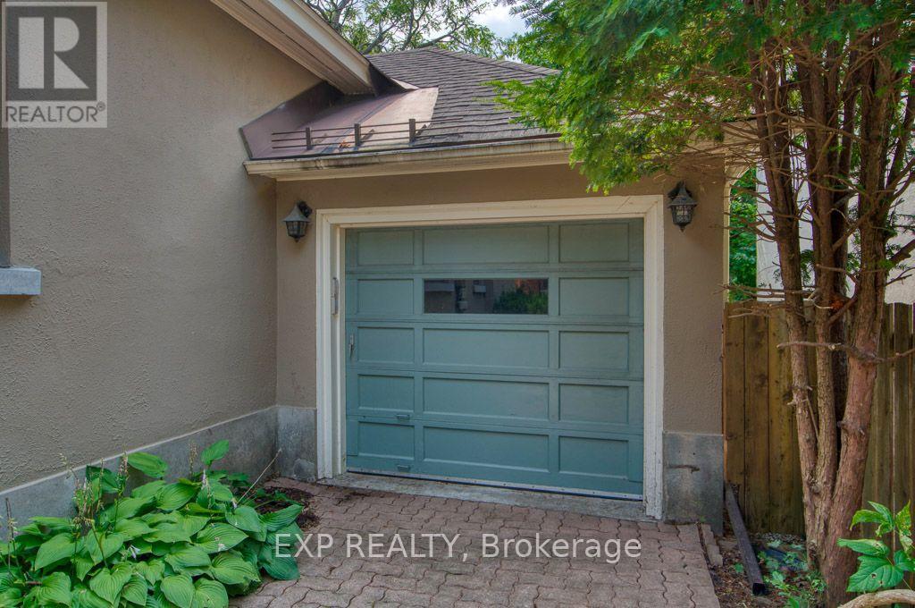 A - 304 Stewart Street, Ottawa, Ontario  K1N 6K6 - Photo 3 - X13687894