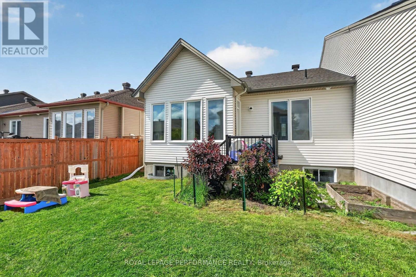 157 Boxcar Crescent, Russell, Ontario  K4R 0C4 - Photo 43 - X13687906